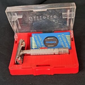 Vintage Gillette Super Speed Safety Razor with Blue Blade Pack And Case